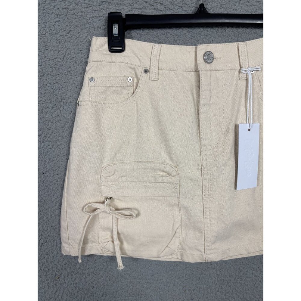 Indigo Rein Juniors' Women's Cargo Mini Skirt Taupe (Cream) Medium New With Tags - Picture 2 of 7